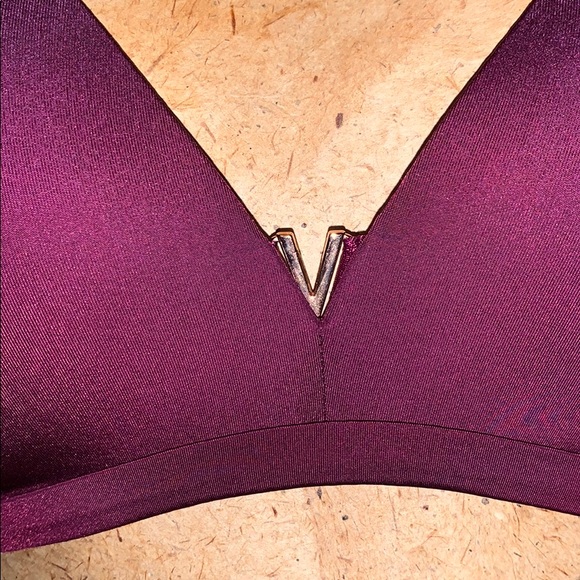 VS SEXY ILLUSION padded no wire bra NWT - Picture 3 of 6